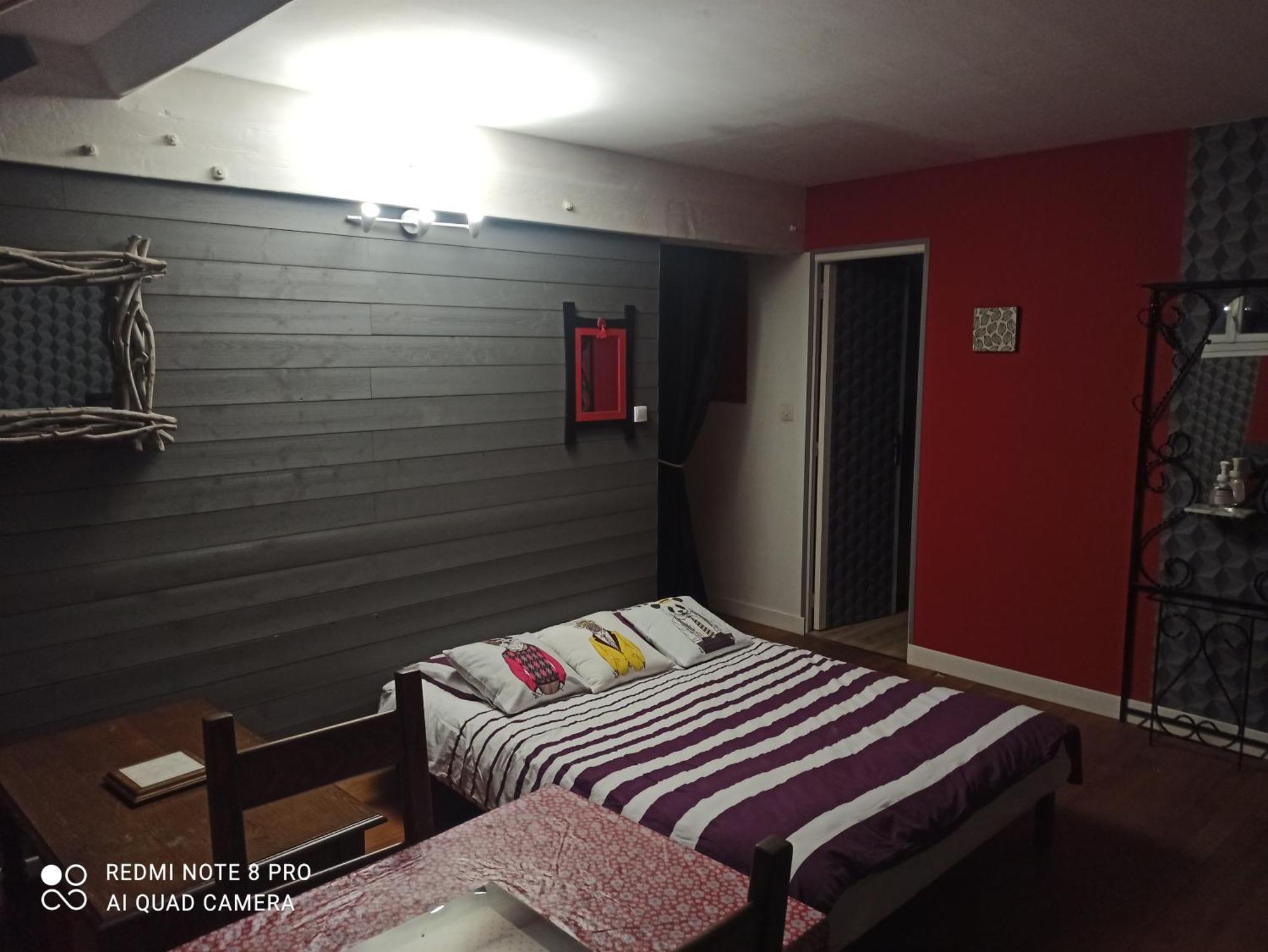 Petit Appartement 30M2, 3 Lits, 3 A 4 Pers Neuilly  Pokoj fotografie